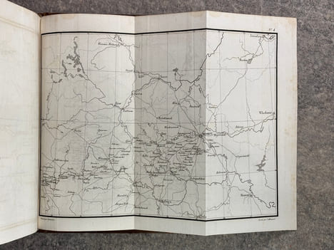 HISTOIRE DE L'EXPEDITION DE RUSSIE, PAR M.***, AVEC UN ATLAS, UN PLAN DE LA BATAILLE DE LA MOSKWA, ET UNE VUE DU PASSAGE DU NIEMEN. . CHAMBRAY ...