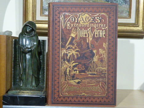 Voyages et Aventures du Capitaine Hatteras au Pôle Nord. ( Voyages Extraordinaires ).. VERNE Jules