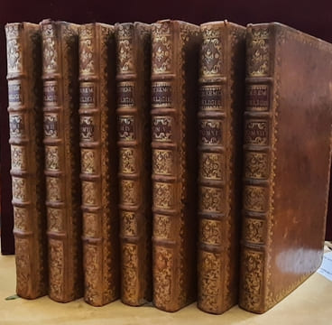 HISTOIRE GÉNÉRALE DES CÉRÉMONIES. MOEURS, ET COUTUMES RELIGIEUSES DE TOUS LES PEUPLES DU MONDE, representées en 243 Figures dessinées de la main de ...