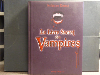 Le livre secret des VAMPIRES.