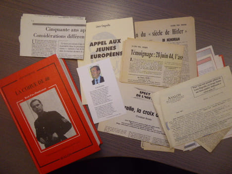 LA COHUE DE 40. Récit d'un effondrement. + Photographie originale dédicacée et signée.. DEGRELLE Léon