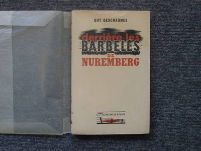 Derrière les barbelés de Nuremberg.