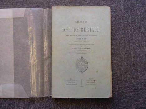 CHARTES de N.-D. DE BERTAUD monastère de femmes, de l'ordre des chartreux Diocèse de Gap.. GUILLAUME Paul
