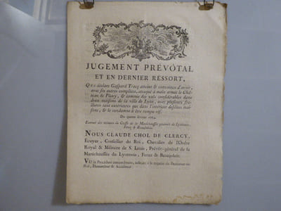 JUGEMENT PREVOTAL et en dernier ressort, qui déclare Gaspard TRACQ, atteint et convaincu d'avoir avec six autres complices attaqué à main armée [...], & commis des vols considérables [...], & le condamne à être rompu vif.