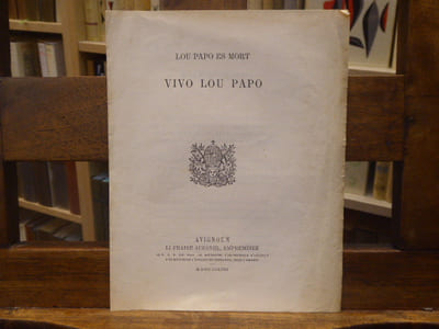 Lou papo es mort. Vivo lou papo.