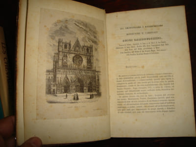 MANUEL GENERAL DARCHEOLOGIE SACREE BURGUNDO-LYONNAISE ( MONUMENTS ECCLESIASTIQUES ). Pour la ville et la province de Lyon, Rome des Gaules, une partie de la province de Besançon et quelques anciens diocèses du Comtat, de la Provence et du Languedoc.