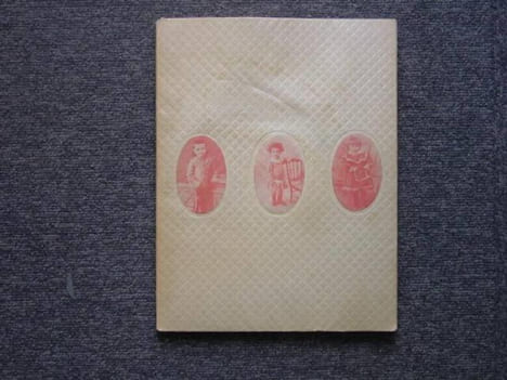La famille quatre cents coups. Une histoire pour les enfants et pour les parents ( s'ils sont sages ) racontée et illustrée de collages par Claude ...