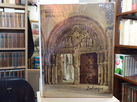 BOURGOGNE ROMANE. La Nuit Des Temps ( N°1 ).. OURSEL Raymond