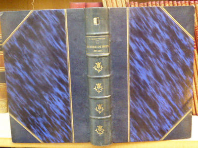 Discours du Général FOY, précédés d'une Notice Biographique par M. P. F. TISSOT, d'un Eloge par M. ETIENNE, et d'un Essai sur l'Eloquence politique en France par M. JAY. ( 2 Tomes - Complet )