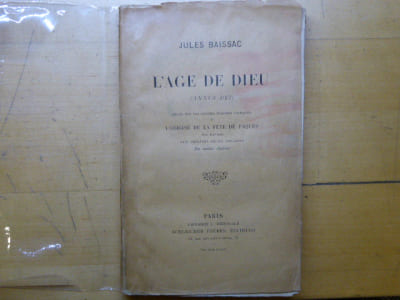 L'AGE DE DIEU ( Annus Dei ). Etude sur les grandes périodes cosmiques et l'Origine de la fête de Pâques pour faire suite "Aux Origines de la religion" du même auteur.