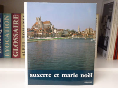 AUXERRE et MARIE NOEL.