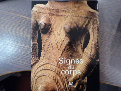 Signes du corps. [exposition, Paris, Musée Dapper, 23 septembre 2004-3 avril 2005].. FALGAYRETTES-LEVEAU Christiane - COLLECTIF