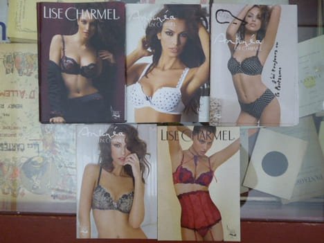 LISE CHARMEL. 5 catalogues de lingerie féminine.. CHARMEL Lise