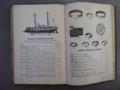 CATALOGUE ALBUM TARIF DE LA SOCIETE DES LUNETIERS - Rue Pastourelle, 6, Paris. LUNETTERIE - OPTIQUE - MATHEMATIQUES, 1899.