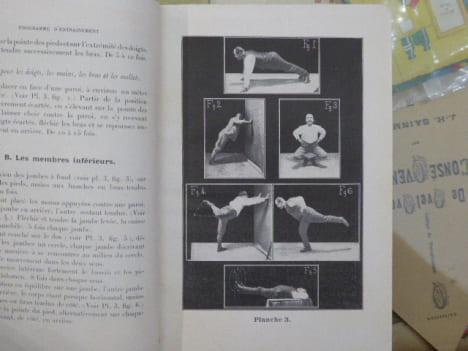Manuel de JIU-JITSU. Coups usuels à l'usage des sociétés de gymnastique, de l'armée et du public en général.. CHERPILLOD A.