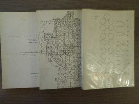 LA CATHEDRALE DE CHARTRES dans ses rapports avec l'Art Sacré, la Croix Celtique et le symbolisme d'Hermes, de Pytagore et de Platon... 3 volumes.. ...
