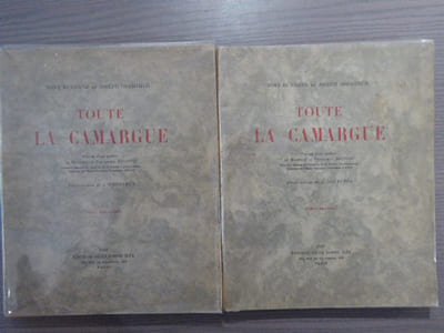 TOUTE LA CAMARGUE. 2 volumes.