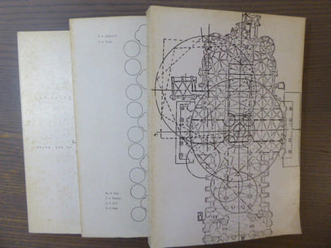 LA CATHEDRALE DE CHARTRES dans ses rapports avec l'Art Sacré, la Croix Celtique et le symbolisme d'Hermes, de Pytagore et de Platon.... 3 volumes.. ...