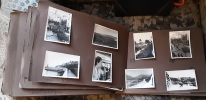 Album photo de famille, les photographgies sont en noir-blanc, 
. Album photos
Photographie de famille