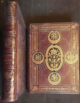 L'Histoire de France, depuis les temps les plus reculés jusqu'en 1789, racontée à mes petits-enfants. TOMES 1 et 2
GUIZOT M.. Guizot