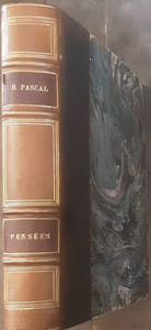 Pensées de B.Pascal
Pensees de B. Pascal (edition de 1670) Precedees d'un avant propos et suivies de notes et de variantes. Portrait grave a l'eau fort par Gaucherel 1874.