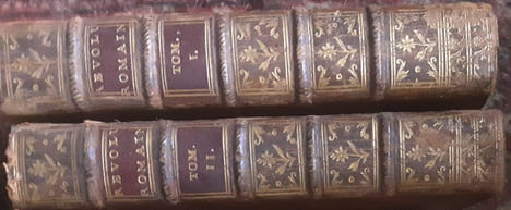 Histoire des révolutions arrivées dans le gouvernement de la république romaine.
2 livres
. Vertot abbė