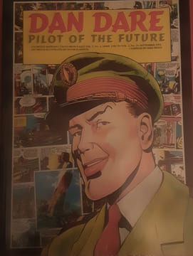 Dan dare pilot of the future . Hampson collectif
