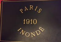 Paris Inondé et sa Banlieue, 29 Janvier 1910, 32 Vues. les clichés contenus dans cet album sont la propriété exclusive de la photographie Pierre Petit; 122 rue Lafayette, Paris