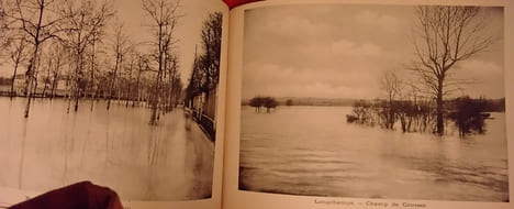 Paris Inondé et sa Banlieue, 29 Janvier 1910, 32 Vues. les clichés contenus dans cet album sont la propriété exclusive de la photographie Pierre ...