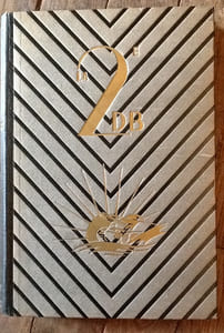 la deuxieme division blindee general Leclerc combattants et combats en France presente par un groupe d'officiers et d'hommes de la division.
la 2 db