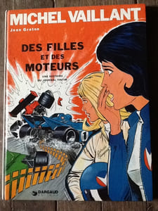 des filles et des moteurs