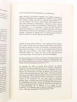 Coup d'oeil sur le développement de la sémiotique.. JAKOBSON, Roman