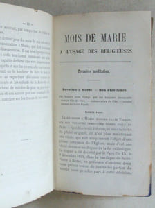 Mois de Marie à l'usage des Religieuses et spécialement de celles qui se vouent au service du prochain dans les hôpitaux, dans les prisons, dans l'enseignement, etc.