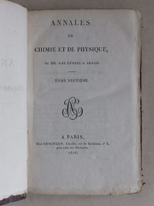  Annales de Chimie et de Physique. Année 1818 - Volume II - Tome Neuvième [ Tome 9 - Tome IX ] : Lettre de M. Fresnel à M. Arago, sur l'influence du mouvement terrestre dans quelques phénomènes d'optique ; Recherches sur un nouveau corps minéral trouvé dans le soufre fabriqué à Fahlun [ Découverte du Sélénium ] (Berzelius) ; Suite des recherches  (Berzelius) ; Sur le Mouvement par bons de plusieurs globes de feu (Chladni) ; etc...