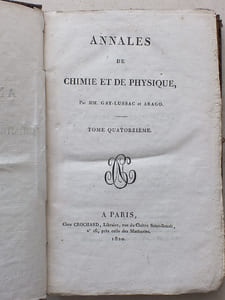 Annales de Chimie et de Physique. Année 1820 - Volume II - Tome Quatorzième [ Tome 14 - Tome XIV ] : Sur la limite inférieure des neiges perpétuelles dans les montagnes de l'Himalaya et les régions équatoriales (Alex. de Humboldt) ; Mémoire sur la Communication des mouvemens vibratoires entre les corps solides (Félix Savart) ; Experimenta circa effectum, etc. Expériences sur l'effet du conflit électrique sur l'aiguille aimantée (J. Chr. Oersted) ; Examen de quelques composés qui dépendent d'affinités très faibles (Berzelius) ; etc..