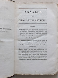 Annales de Chimie et de Physique. 1821 - Volume 2 : Tome Dix-Septième [ Tome 17 - Tome XVII ] : Rapport fait à l'Académie des Sciences par M. Arago, le lundi 4 juin 1821, sur un Mémoire de M. Fresnel relatif aux couleurs des lames cristallisées douées de la double réfraction - Notes sur le calcul des teintes que la polarisation développe dans les lames cristallines (Fresnel) ; IIe Note (Fresnel) ; Remarques de M. Biot sur un Rapport lu, le 4 juin 1821, à l'Académie des Sciences, par Mm. Arago et Ampère ; Examen des remarques de M. Biot (Ampère) ; Sur la manière d'analyser les mines de nickel, et sur une nouvelle combinaison du nickel avec l'arsenic et le soufre (Berzelius) ; Note sur le sulfate de Quinine (Robiquet) ; Analyse comparée des excrémens d'un rossignol du coeur d'un boeuf dont il a été nourri (Braconnot) ; Sur la pierre météorique qui est tombée dans le département de l'Ardèche, le 15 juin 1821 ; etc...