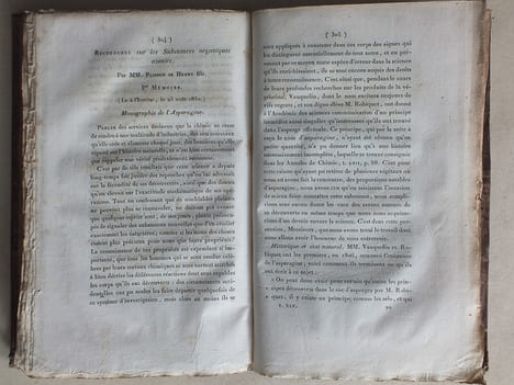 Annales de Chimie et de Physique. 1830 - Volume 3 : Tome Quarante-Cinquième [ Tome 45 - Tome XLV ] : De l'Hématosine ou matière colorante du sang (Le ...