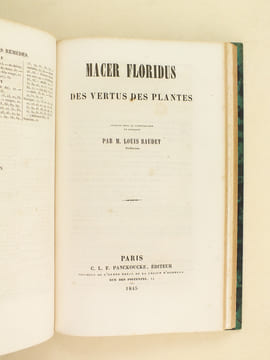 Poésies de Priscien. La Périégèse. Les poids et mesures. Eloge d'Anastase. [ Suivi de : ] Préceptes médicaux de Serenus Sammonicus [ Avec : ] Macer ...