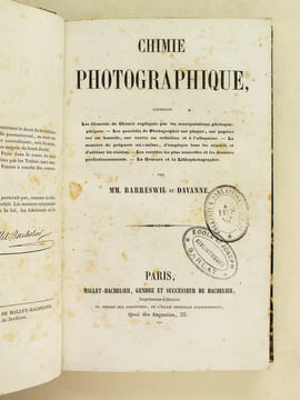 Chimie photographique [ Edition originale ] Chimie photographique contenant : Les éléments de Chimie expliqués par les manipulations photographiques - ...
