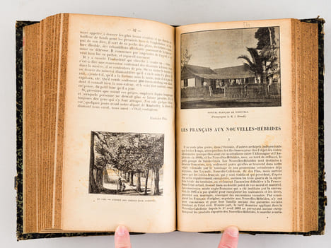 [ Bibliothèque illustrée des Voyages autour du monde par terre et par mer ] La mission Binger (Marcel Monnier) - Les explorations de M. Bonvalot - Le ...