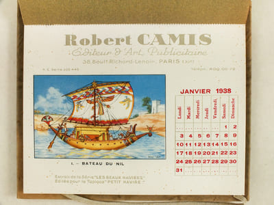 Calendrier 1938 Pour 1938 Les meilleurs voeux de Robert Camis [ 12 illustrations par Hérouard extraites de la série "Les beaux Navires" éditée pour le Tapioca "Petit Navire" ]