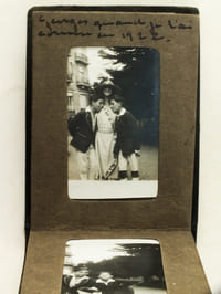 Petit album photo format in-18. 24 photos d'un adolescent et jeune adulte en 1922-1923, au Pré Catelan, au Racing, au Mesnil, à Cabourg...