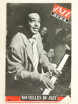 Jazz News. Blue Star Revue puis Nouvelles du Jazz ( 7 Numéros Année 1948 - 1949 : N° 1 - 2 - 3 - 4 - 5 - 6 - 8) N° 1 : Noël 1948 ; 2 : 30 janvier 1949 ...