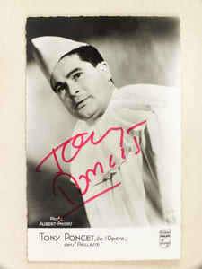 Carte photo de Tony Poncet (dans "Paillasse") dédicacée.