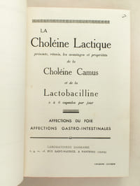 Manuscrit : Journal de voyage anonyme d'une médecin de marine militaire [ Santé navale ], d'avril 1946 à novembre 1947 : Toulon, La Rochelle, Ferryville, Gozo, Port-Saïd, Djibouti, Abadan, Bombay, Goa, Singapour, Hong-Kong, etc... Avec de nombreuses détails piquants sur la vie dans la marine française au lendemain de la seconde guerre mondiale. Intéressant journal manuscrit évoquant fugacement la figure de Zinovi Peschkoff : 7 mai 1946 : "Impression de pagaille. Berge m'avait dit en passant par Bordeaux que Rochefort est trop demandé pour espérer l'avoir. D'après Aury, on pleure depuis un an pour avoir des médecins. Paponnet, complètement rond le jour où je vais le voir, se désintéresse de la question"... "Même impression à la Marine. Chipotages pour savoir qui a été le plus résistant, qui a sauvé La Rochelle. L'ambiance n'est pas au gaullisme. Cossé, Auger et les autres écoeurés : Paris les laisse tomber et ils ne pensent qu'à dégager pour partir à la colonie"... "Une note réconfortante : la position nette de l'Eglise pour le référendum...Malheureusement, ça semble avoir été limité au diocèse de La Rochelle. Grande Peur des biens pensants à l'occasion de ce vote. Les bourgeois en font dans leur culotte et se voient arrêtés pour le lendemain si le vote est oui. Ont-ils donc la conscience moins nette qu'ils veulent bien le dire ?". 4 juillet 1946 : "Je suis considéré comme légèrement aliéné de vouloir repartir en campagne après seulement trois mois de séjour en France" 29 juin : "Voyagé avec Le Calvé de Bandol à Toulon... Rencontré quelques copains. Toujours la même réflexion : "Quelle chance tu as ! Ah! si j'étais à ta place..." 4 juillet à Feryville : "Embarqué sur le Mékong ... Laïus rapide avec le Commandant (de Forton), jeune et semblant avoir de l'allant. Adopte le type homme d'affaires américain. C'est peut-être très bien, c'est peut-être une façade. Il faut attendre. Visite au secnd, L. V. Lesty, bon gros colosse assez philosophe qui casse pas mal de sucre sur le dos des médecins, en particulier de Briskine qui s'occupait du bateau jusqu'à mon arrivée. Je défends Briskine a prioi, sans savoir de quoi il s'agit, avec une telle mauvaise foi que Lesty ne peut s'empêcher d'en rire et on n'en parle plus". Les autres officiers : Tayne, Sirven (croix de lorraine", et I.M. Rossi, Lafon, sympathiques au 1er abord. 5 juillet : "le matin, visite officielle à Sidi Abdallah" (suit une liste de nom et de postes) "presque tous cherchant à dégager pour s'installer dans la région. Même conversation partout : prix du beurre, des petits pois et du pain, insuffisance des soldes...Si j'étais à votre place, etc... Bande de ronds de cuir !" .... 12 juillet : "Lu un article de Cortadellas retraçant l'histoire de la Mission Militaire de ChungKinq. Un peu optimiste mais bon pour la propagande". 21 juillet :"Vie végétative à Ferryville. Travail léger et irrégulier à l'hôpital. Je trapine péniblement les journées sans envie de lire ni de travailler. Vivement la fuite. Le 18, arrivée d Terrible. Je vais faire une bonne heure de blague avec Lemaire. Ecoeuré de la Marine, il a demandé à dégager. On lui a fait comprendre qu'à Diégo il aurait mieux fait de filer comme le Glorieux. C'est écoeurant." 22 juillet : "Embarqué la commission d'essais : 5 officiers et une quinzaine d'ouvriers. Rentré à Bizerte... Appareillage pour Bône". 1er août : "Arrivée à 800 en vue de Gozo. ... Ville pas bien belle et très démolie, certains quartiers entièrement rasés. .... Petites ruelles rappelant l'Espagne ... les vieilles fortifications ont assez grande allure" 3 août : "Toutes les dernières réparations faites à Ferryville sont à refaire : pompe d'épuisement, chambre froide, dégaussing. Paris nous a mis à la disposition des anglais, mais les anglais ne nous donnent aucune consigne, disant que nous ne dépendons pas d'eux pour la route. Nous devons seulement faire un ravitaillement Abdan-Singapour. Si le Pacha sait y faire, nous pouvons choisir l'itinéraire qui nous plaira". 9 août : "A 1200 rencontré une mine. Ecole à feu au mousquet et aux Hoerlicou. Mine coulée sans exploser à la deuxième passe". 11 août : "A 1600, cassé la barre à bras... une semaine de réparations à Port-Saïd". 12 août : "Arrivée à Port-Saïd. Envahissement inévitable de tous les commerçants qui sont à bord avant même que les manoeuvres de mouillage soient terminées". 13 août au Caire, chez l'attaché naval C.C. Challan de Sévin : "nous apprenons que Russes et Anglais sont prêts à se tabasser dans la région de Bassorah. On va peut-être arriver au bon moment". Puis à Ismaïlia, où ils rencontrent d'autres français : "Puis arrive un capitaine mauritien qui nous sort un ereintement en règle des Anglais. Comme il est en uniforme anglais, l'effet est assez curieux". 29 août 1946 : Arrivée à Djibouti ; 30 : "Pêche à la dynamite avec Sirven : 4 petits poissons et une belle suée à l'aviron". 11 septembre, arrivée à Abadan, puis le 3 octobre à Bombay : "Quelques troubles dans la ville indigène : échange de coups de poignard entre hindous et musulmans" 8 octobre: Retrouvons le Var sous l'Ile Grande à côté de Goa.  ... Meynice est à Saïgon vec madame, à l'E.M. de d'Argenlieu ;  13 octobre : Le Consul, Jobez e sa femme déjeunent chez le commandant. Jobez était avec Lorrin sous-fifre de Coiffard à Tchungking en 1944. Constaté avec plaisir qu'il n'a pas changé d'avis. Ereintement de Pechkoff, ... et de la clique des Terres Rouges : De Langlade, Irribarne, Leonard, etc... 21 octobre : Arrivée à Singapour ... 23 novembre, 2e rotation : "La veille, on apprend de nouvelles insurrections à Haïphong et à Langson. Aucune précision."... 11 octobre 47 : Appareillage [ de Hong-Kong ] avec M Viaud, consul à Canton, Dr. Mosquin ralliant Pakhoï comme vice-consul et médecin de l'hôpital de la Mission catholique, un jeune grec de Canton qui va s'engager dans la Légion, deux ammanites provenant de l'entourage de Bao Daï".....