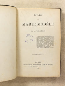 Mois de Marie-modèle