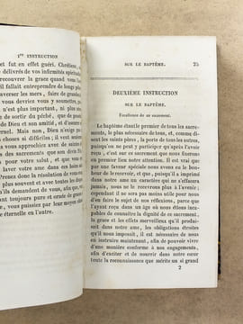 Instructions morales sur la doctrine chrétienne ( 4 parties en 2 vol. ) : 1. Instructions sur le Baptême et la Confirmation ; 2. Instruction sur le ...