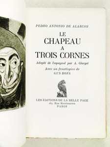 Le chapeau à trois cornes.