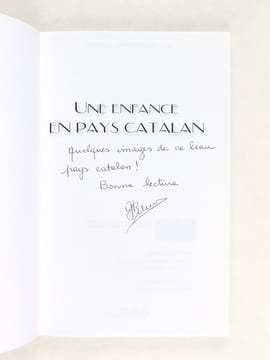 Une enfance en pays catalan. [ Livre dédicacé par l'auteur ]. BARRERE-LHERITIER, Geneviève