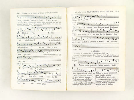 Chants des Offices paroissiaux. Mélodies grégoriennes conformes aux Editions Vaticanes.. BARGILLIAT, M.